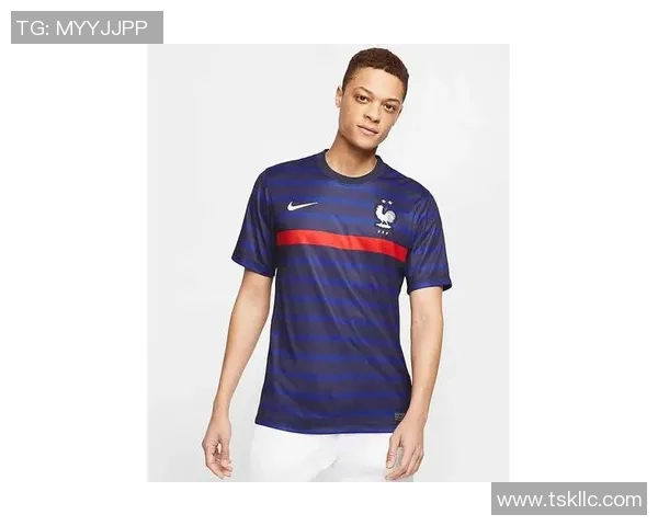 足球球星中山装风采：谁是最时尚的球衣模特？